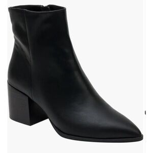Linea Paolo Sadie‎ Block Heel Bootie, Black, Size 4.5